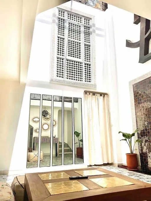 Appartamento Riad Ysl- Garden View - 3 Min From The Souk Marrakesh